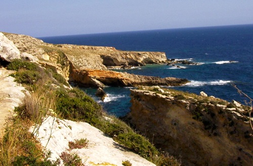 Wildromantische Küste von Malta